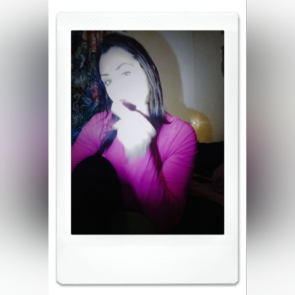 Meet your Posher, Kelly - Picture 2 of 2